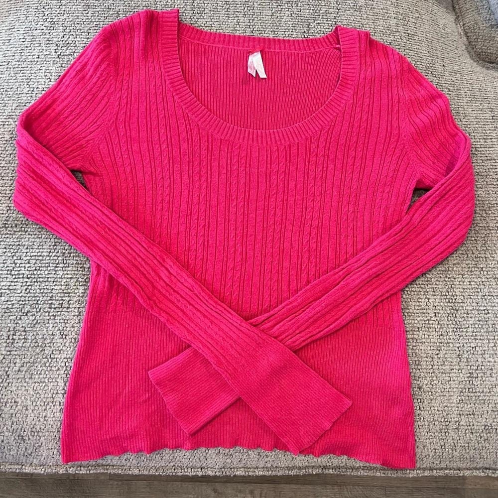Arizona Jean Company Fuchsia Scoop Neck Sweater